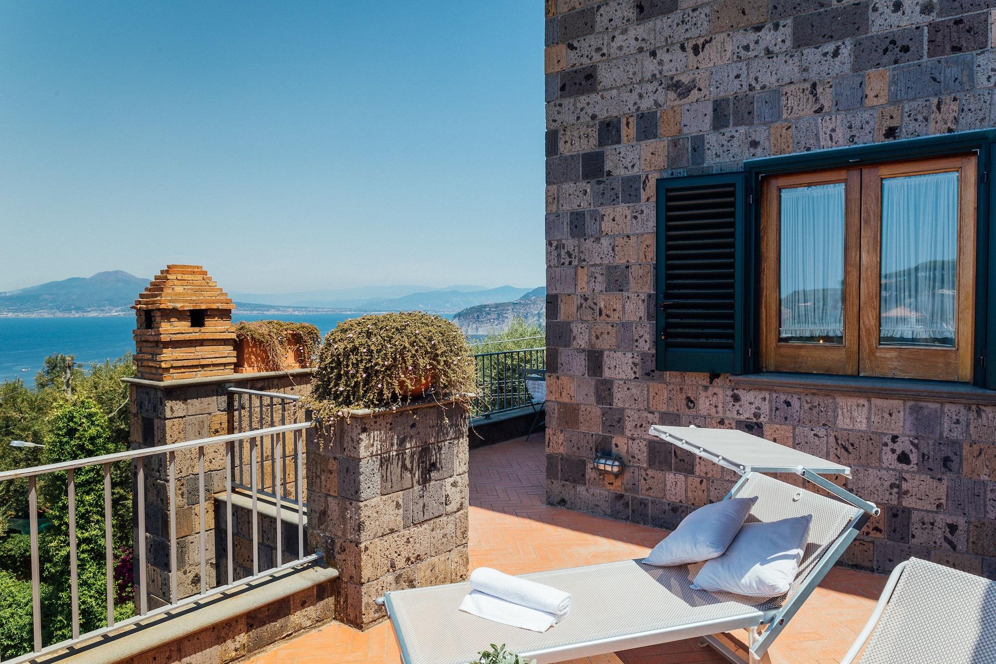 Villa Carolina Sorrento Private Heated Mini Pool And Sea View Exterior photo